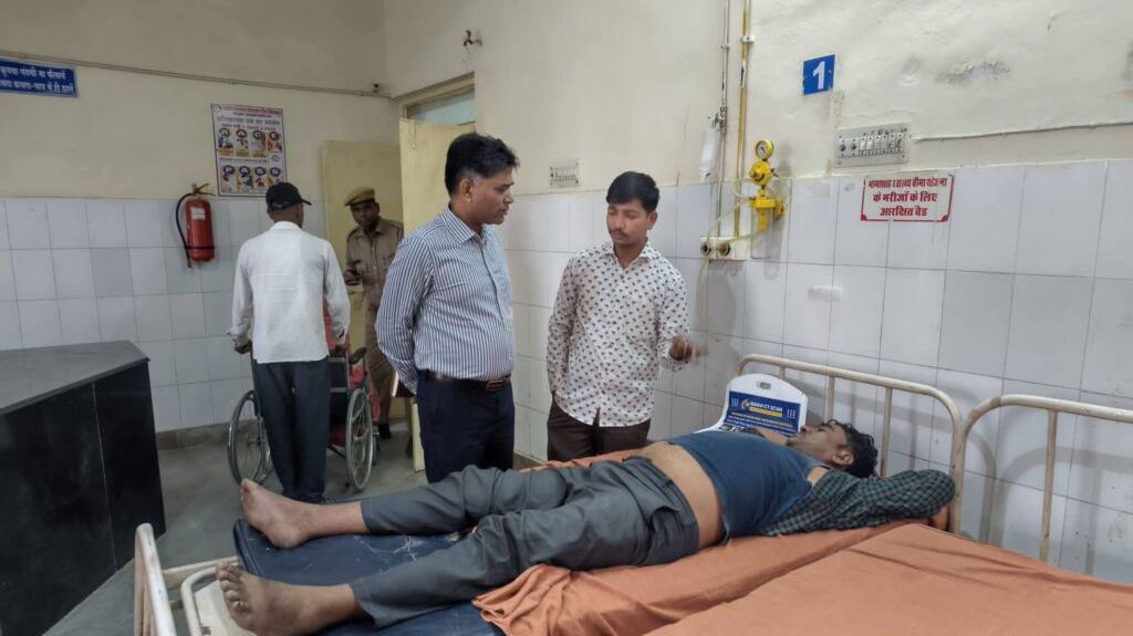 कोटपूतली-बहरोड़ जिले में भीषण सड़क हादसा: बस-ट्रेलर भिड़ंत में 2 की मौत, 21 घायल