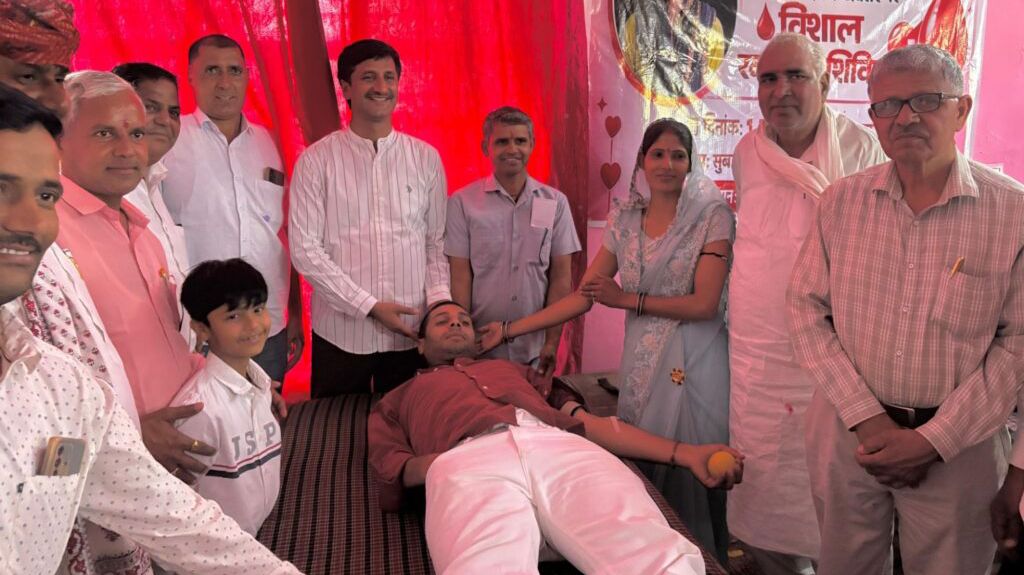 कोटपूतली-बहरोड़ जिला महिला कांग्रेस उपाध्यक्ष रेखा यादव के जन्मदिन पर रक्तदान शिविर, 57 यूनिट रक्त संग्रहित