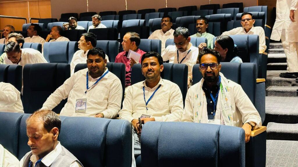 कोटपूतली-बहरोड़ जिलाध्यक्ष तारा पूतली कांग्रेस की बैठक में पहुंचे दिल्ली, राहुल गांधी की मौजूदगी रखा पक्ष कोटपूतली-बहरोड़ जिलाध्यक्ष तारा पूतली कांग्रेस की बैठक में पहुंचे दिल्ली, राहुल गांधी की मौजूदगी रखा पक्ष