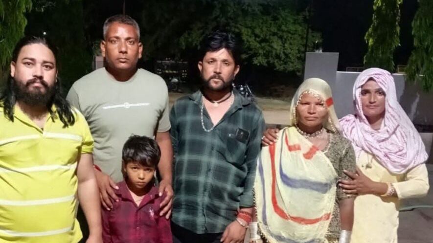 बानसूर पुलिस की तत्परता: बिछड़ा मासूम कुछ घंटों में परिवार से मिला