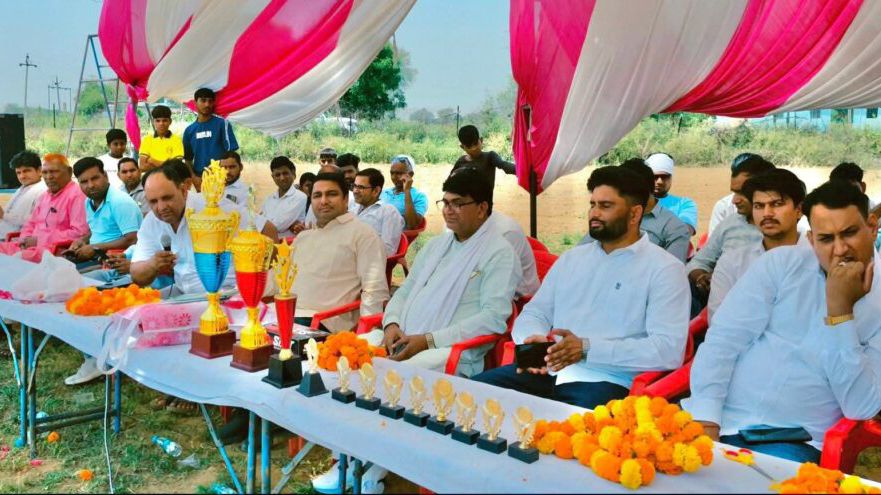 पावटा के ठीकरिया में क्रिकेट का महाकुंभ शुरू, खिलाड़ियों में दिखा जबरदस्त उत्साह, 32 टीमें लेंगी हिस्सा