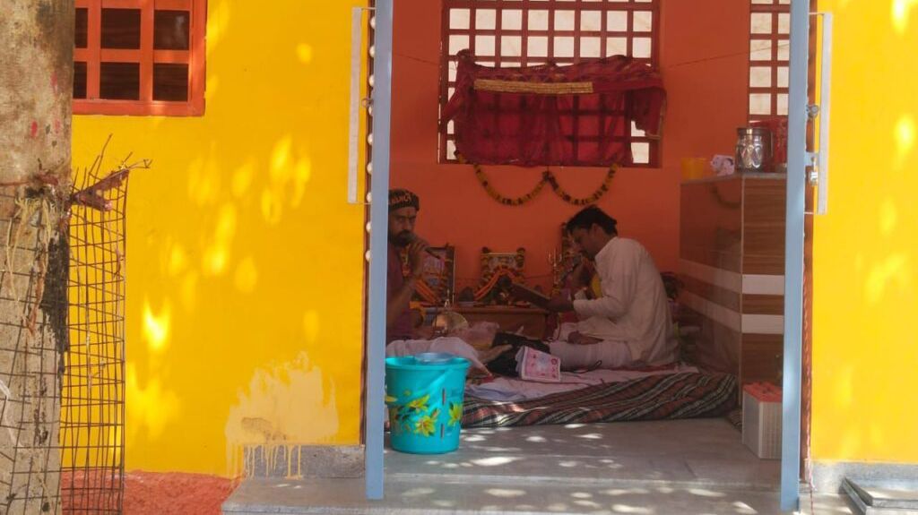 पावटा ब्लॉक में नवनिर्मित शीतला माता मंदिर में प्राण प्रतिष्ठा व विशाल भंडारे रविवार को