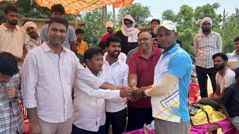 कोटपूतली-बहरोड़ जिले में बालाजी क्रिकेट टूर्नामेंट का रोमांचक फाइनल, हरिपुरा पाटन टीम ने जीता खिताब