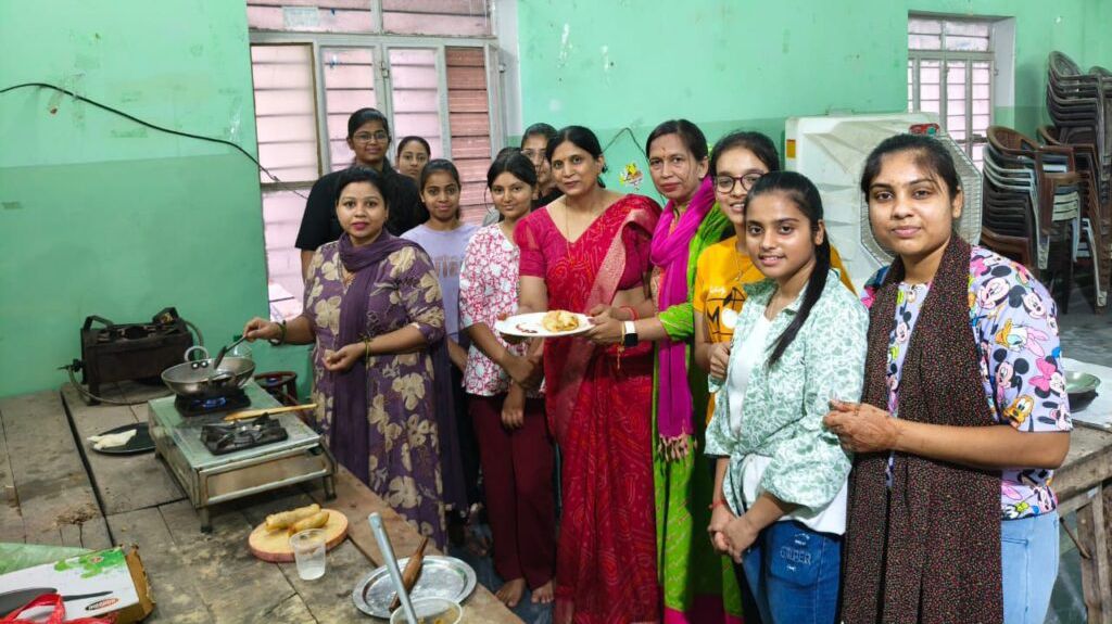 कोटपूतली-बहरोड़ जिले में 18 मई से शुरू होंगी ग्रीष्मकालीन हॉबी क्लासेज कोटपूतली-बहरोड़ जिले में 18 मई से शुरू होंगी ग्रीष्मकालीन हॉबी क्लासेज