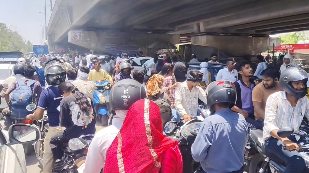 45 डिग्री तापमान में बेहाल हुए लोग