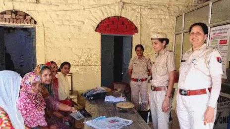 शाहजहांपुर पुलिस का महिला सुरक्षा पर जागरूकता अभियान