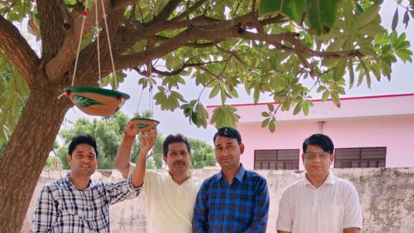 पावटा ब्लॉक क्षेत्र में पक्षियों के लिए दाना-पानी की व्यवस्था कर दिया पर्यावरण संरक्षण का संदेश