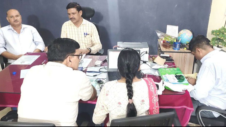 कोटपूतली-बहरोड़ जिले का SI 3,500 रुपए की रिश्वत लेते गिरफ्तार कोटपूतली-बहरोड़ जिले का SI 3,500 रुपए की रिश्वत लेते गिरफ्तार