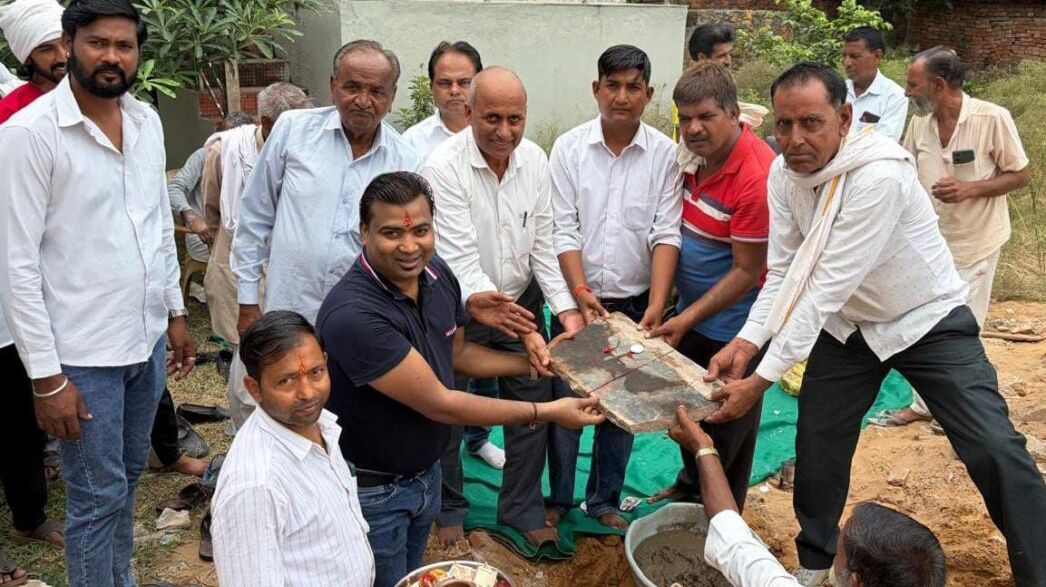 पावटा क्षेत्र में पिता की स्मृति में भामाशाह ने बालिका विद्यालय को दिया कमरे का तोहफा