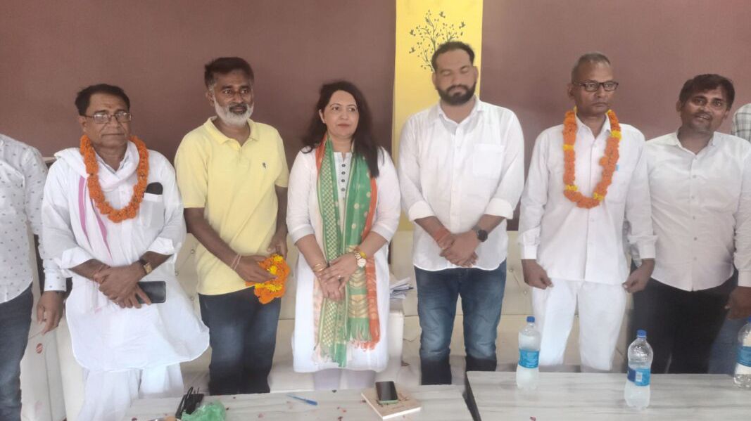पावटा में नगर निकाय चुनाव को लेकर कांग्रेस की बैठक, 403 दावेदारों ने जताई टिकट की दावेदारी pavta mein nagar nikaay chunav ko lekar congress ki baithak,