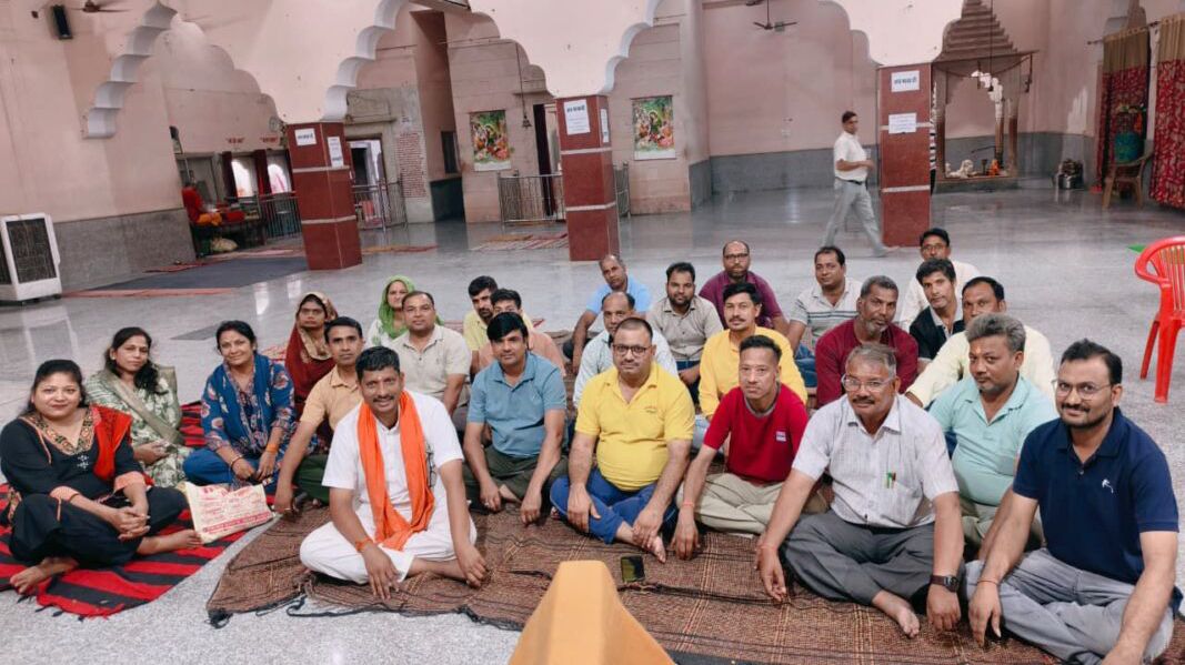 कोटपूतली-बहरोड़ जिला मुख्यालय के राम भवन प्रभात फेरी के वार्षिक उत्सव की तैयारियों पर मंथन कोटपूतली-बहरोड़ जिला मुख्यालय के राम भवन प्रभात फेरी के वार्षिक उत्सव की तैयारियों पर मंथन