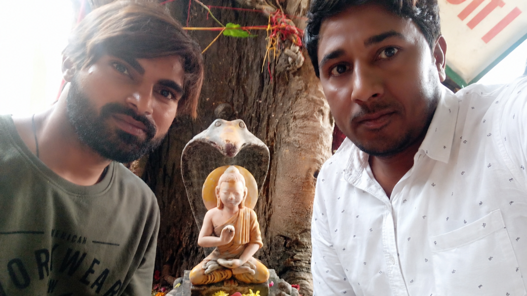 राजस्थान - हरियाणा सीमा के बाबा रामेश्वरदास धाम में प्राचीन आदमकद प्रतिमा हटाने से विवाद गहराया राजस्थान - हरियाणा सीमा के बाबा रामेश्वरदास धाम में प्राचीन आदमकद प्रतिमा हटाने से विवाद गहराया