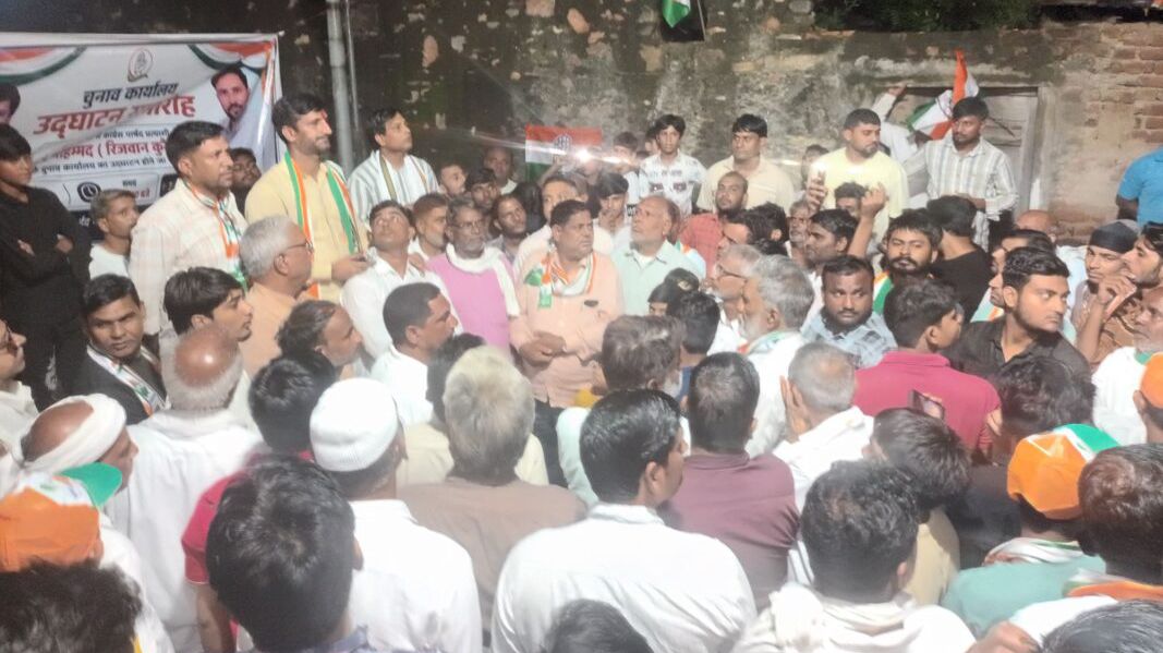 पावटा - प्रागपुरा के वार्ड 43 में कांग्रेस प्रत्याशी ईद मोहम्मद उर्फ रिजवान कुरैशी के चुनावी कार्यालय का उद्घाटन पावटा - प्रागपुरा के वार्ड 43 में कांग्रेस प्रत्याशी ईद मोहम्मद उर्फ रिजवान कुरैशी के चुनावी कार्यालय का उद्घाटन