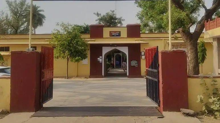 गालावास माता मंदिर चोरी का खुलासा, तीन चांदी के छत्र बरामद गालावास माता मंदिर चोरी का खुलासा, तीन चांदी के छत्र बरामद