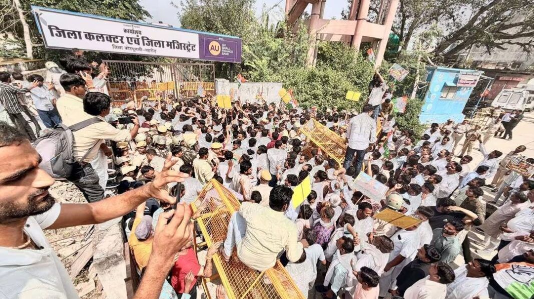 SIR और ‘वोट चोरी’ के आरोपों को लेकर कोटपूतली में कांग्रेस का प्रदर्शन