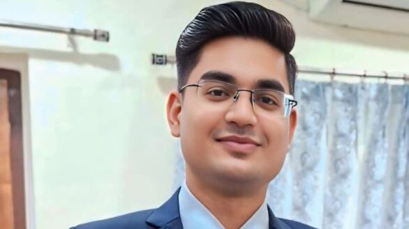 विराटनगर के पुष्पराज भारती बने सहायक कलेक्टर, चित्तौड़गढ़ में मिली पहली नियुक्ति विराटनगर के पुष्पराज भारती बने सहायक कलेक्टर, चित्तौड़गढ़ में मिली पहली नियुक्ति