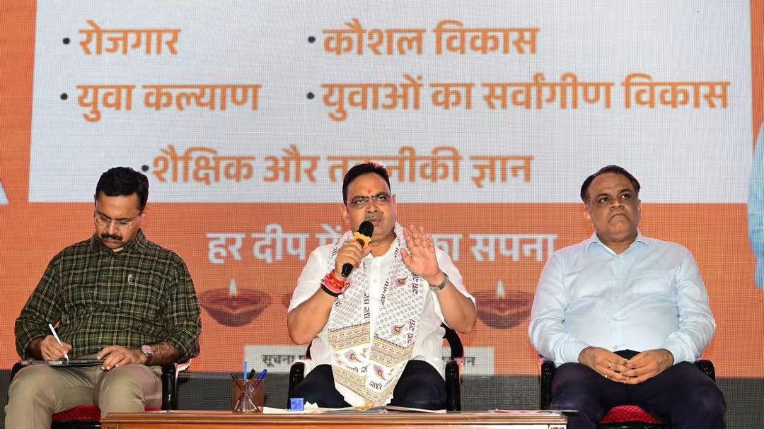 पावटा के अंशुल खंडेलवाल ने मुख्यमंत्री के साथ यूथ बजट संवाद में रखी युवाओं की आवाज पावटा के अंशुल खंडेलवाल ने मुख्यमंत्री के साथ यूथ बजट संवाद में रखी युवाओं की आवाज