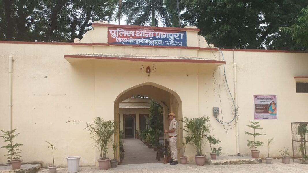 पावटा क्षेत्र में सालासर क्रेशर के पास दो विधि से संघर्षरत बालक निरुद्ध, दो देशी कट्टे, दो जिंदा कारतूस बरामद, बिना नंबर की बोलेरो कैंपर जब्त पावटा क्षेत्र में सालासर क्रेशर के पास दो विधि से संघर्षरत बालक निरुद्ध, दो देशी कट्टे, दो जिंदा कारतूस बरामद, बिना नंबर की बोलेरो कैंपर जब्त