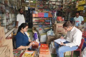 त्योहारी सीजन में खाद्य सुरक्षा विभाग की कार्रवाई, 172 किलो खाद्य सामग्री नष्ट