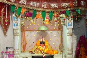 अरावली की पहाड़ियों में 500 साल पुराना बागौरी माता धाम