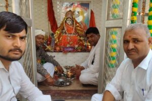 वार्ड 12 में निर्दलीय रामनिवास यादव की एंट्री से चुनावी मुकाबला रोचक, गांव-ढाणियों में जनसंपर्क तेज