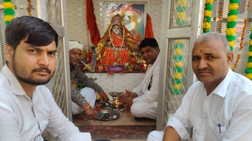 वार्ड 12 में निर्दलीय रामनिवास यादव की एंट्री से चुनावी मुकाबला रोचक, गांव-ढाणियों में जनसंपर्क तेज