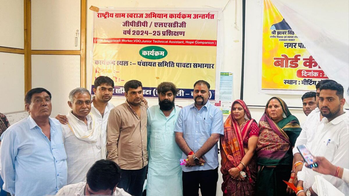 वार्ड की समस्याओं को लेकर पार्षद विनोद यादव ने पालिका बैठक में उठाया मुद्दा