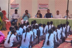 कारोली के सरकारी स्कूल में जिला स्तरीय स्वीप कार्यक्रम आयोजित