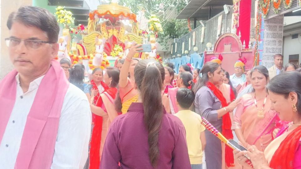 महाराजा अग्रसेन के जयकारों से गूंजा कोटपूतली, निकली भव्य शोभायात्रा