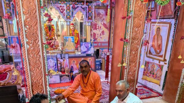 निर्दलीय प्रत्याशी रामनिवास यादव का गांव-ढाणियों में निरंतर जनसंपर्क जारी निर्दलीय प्रत्याशी रामनिवास यादव का गांव-ढाणियों में निरंतर जनसंपर्क जारी