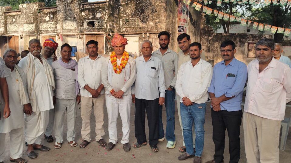 नव निर्वाचित जनप्रतिनिधियों का सैनी महासभा ने किया सम्मान नव निर्वाचित जनप्रतिनिधियों का सैनी महासभा ने किया सम्मान