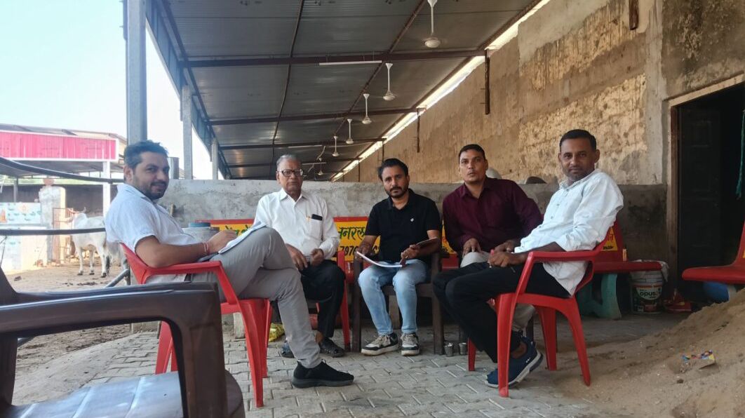 प्रागपुरा श्रीकृष्ण गौशाला का निरीक्षण