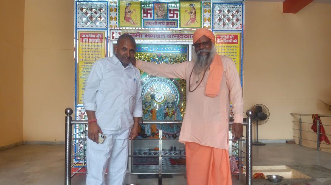 महंत सुखानन्दजी ने किया रामनिवास यादव के चुनावी कार्यालय का उद्घाटन