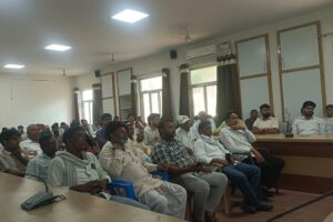 पावटा पंचायत समिति सभागार में प्रत्याशी प्रबोधन कार्यशाला आयोजित