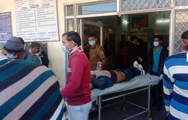 कोटपूतली में सड़क हादसा, 1 महिला की मौत, 3 गंभीर जयपुर रैफर 1 Road accident in Kotputli