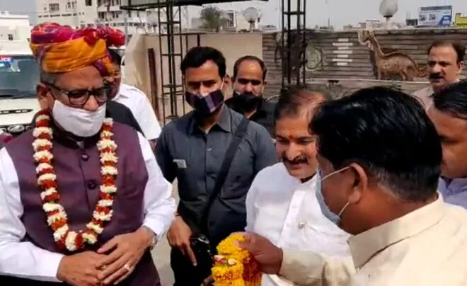 बीजेपी राष्ट्रीय उपाध्यक्ष ओम माथुर कोटपूतली में, कार्यकर्ताओं ने किया ढोल नगाड़ों से स्वागत 1 Screenshot 20210312 121207 WhatsApp