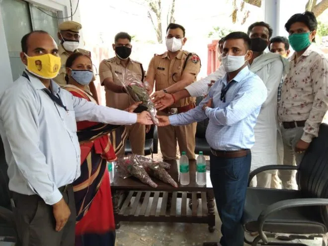 मोलाहेडा में कोरोना वॉरियर्स का किया सम्मान 1 IMG 20210531 WA0014