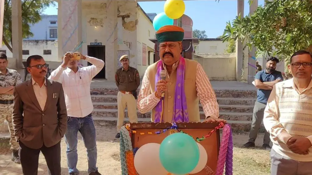 विद्यालय ने मनाया वार्षिकोत्सव: उत्कृष्ठ प्रदर्शन करने वाले विधार्थियों को विधायक ने किया सम्मानित 3 image editor output image 699319663 17377668290285314488605635495480